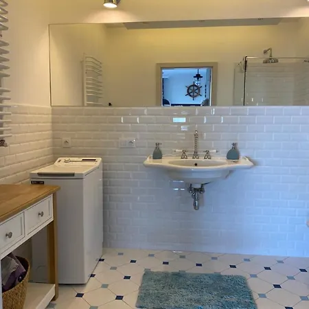 Blekitny Przy Latarni Apartment *