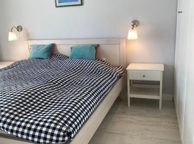 Blekitny Przy Latarni